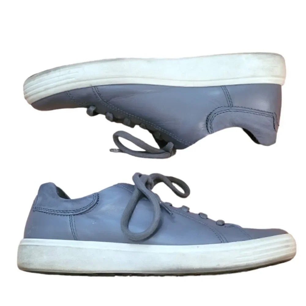 Ecco Grey Leather Lace Up Sneakers